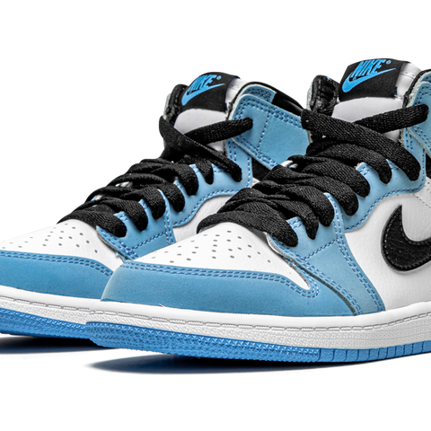 Jordan 1 Retro High outlets University Blue (Youth)