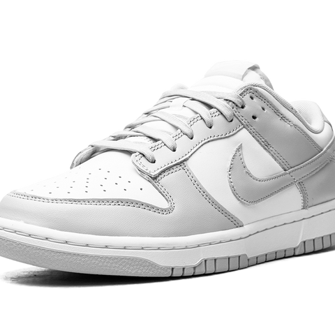 Nike dunk low discount grey fog Sz 8