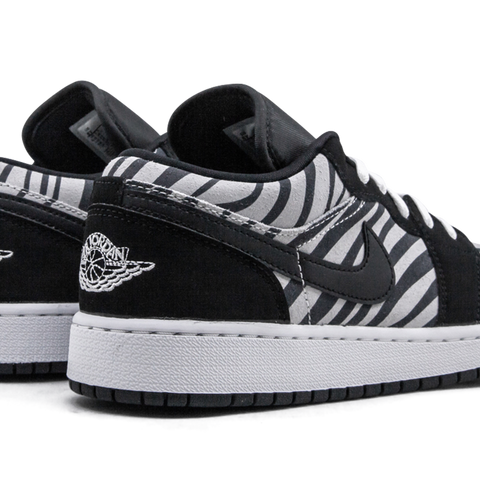 Air Jordan 1 Low GS Zebra