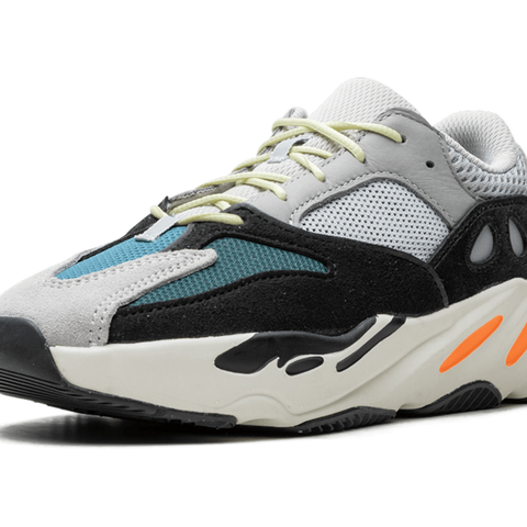 Kids store Yeezy 700