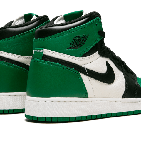 Pine Green Jordan 1 popular Grade School (GS) Size 3.5Y