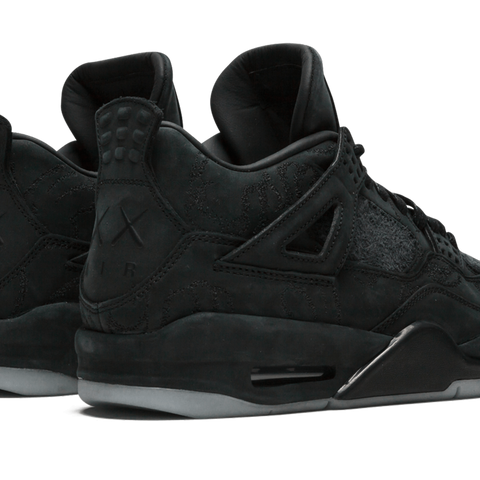 Jordan 4 x kaws black online