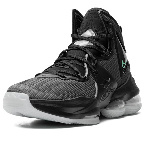 LeBron 19 outlet GS 'Black Green Glow Y5