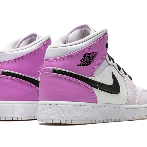 Air hot jordan 1 mid barely grape size 7Y