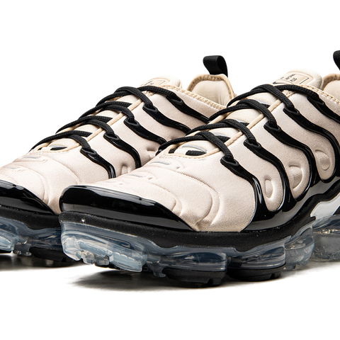 Nike air vapormax plus cream hotsell