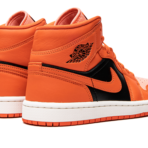 AIR JORDAN 1 MID SE WMNS Stadium Goods