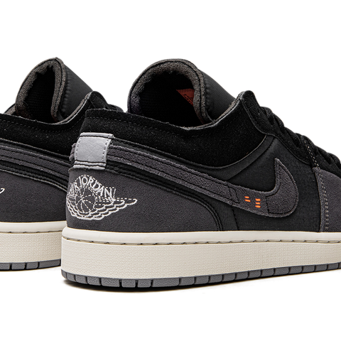 Air Jordan 1 Low SE Craft “Inside Out” Noir popular - Size 7Y