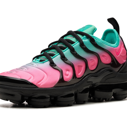 Nike rainbow vapormax plus best sale