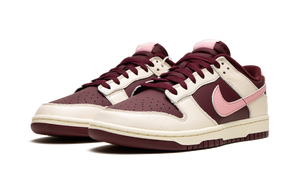 Dunk-Low-Retro-PRM-Valentines-Day-2023