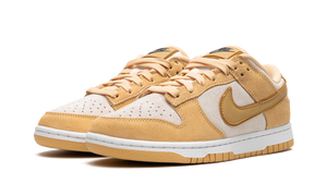 DUNK-LOW-WMNS-Celestial-Gold-Suede