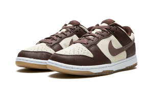 DUNK-LOW-WMNS-Plum-Coconut-Milk