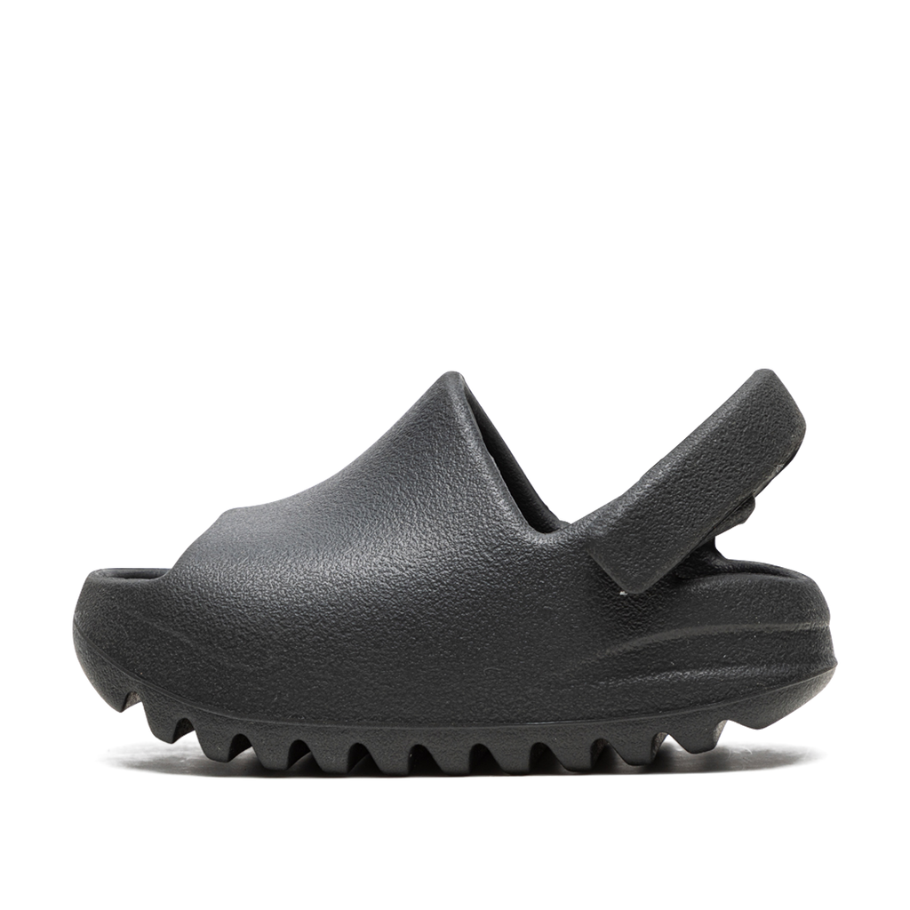 Infant top Yeezy slides