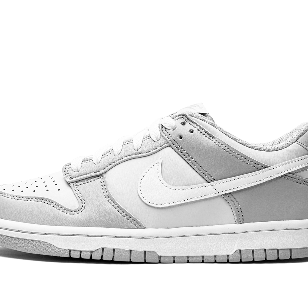 Nike dunk low offers wolf grey size 2y